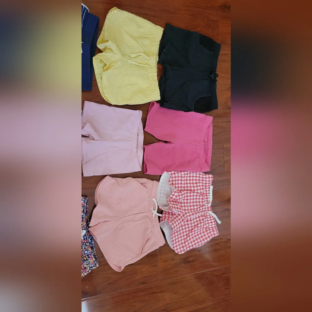 Girls shorts bundle - Picture 5 of 9